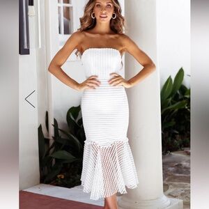 White strapless dress